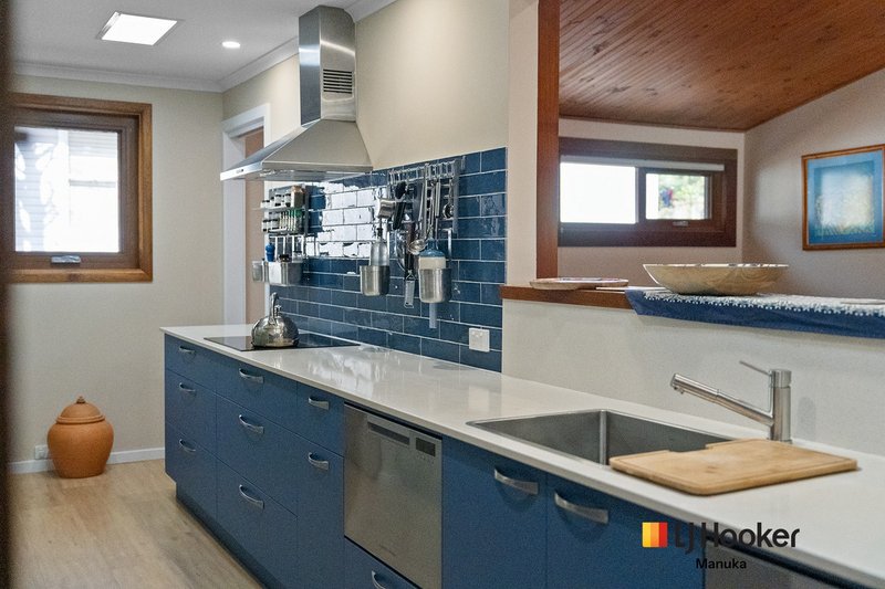 Photo - 16 Hodgkinson Street, Griffith ACT 2603 - Image 9