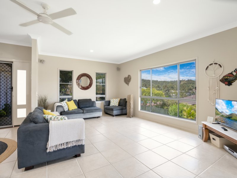 Photo - 16 Honey Eater Court, Gilston QLD 4211 - Image 5