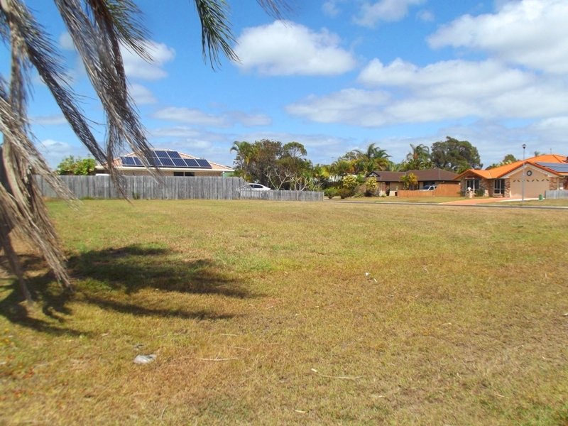 16 Hood Street, Urangan QLD 4655