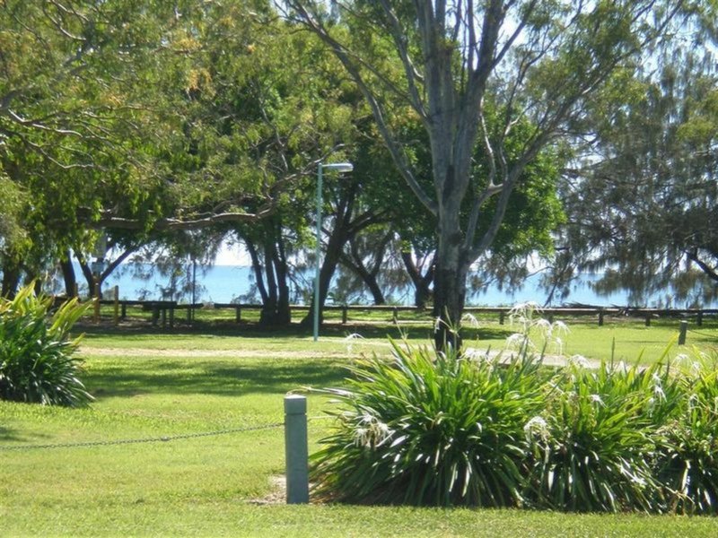 Photo - 16 Horseshoe Bay Road, Bowen QLD 4805 - Image 4