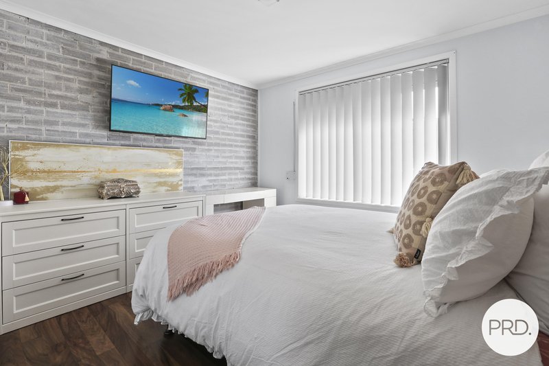 Photo - 1/6 Horsley Drive, Horsley NSW 2530 - Image 5