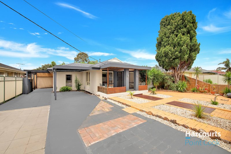 Photo - 16 Hovell Street, Deer Park VIC 3023 - Image 4