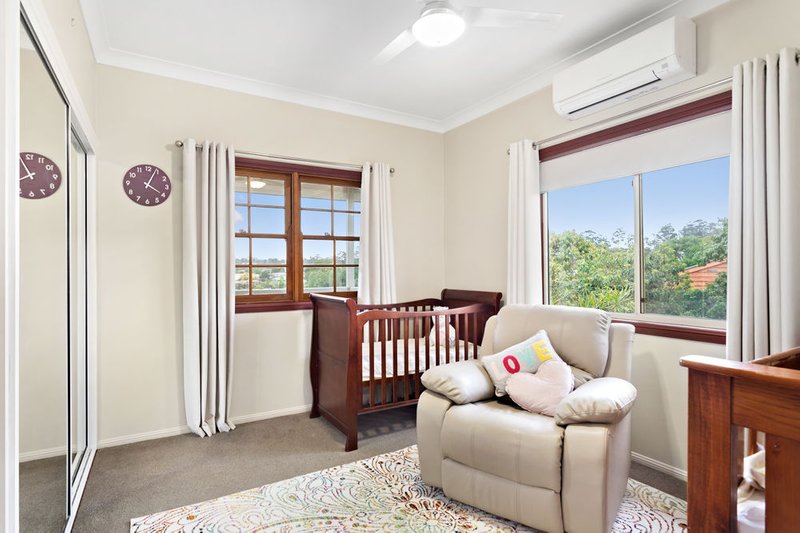 Photo - 16 Howard Court, Arana Hills QLD 4054 - Image 12