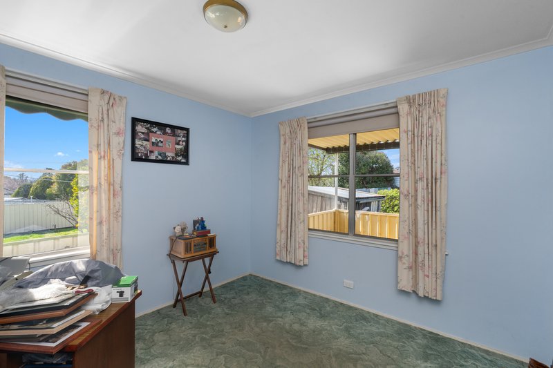 Photo - 16 Howe Street, Seymour VIC 3660 - Image 6