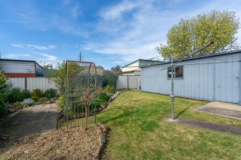 Photo - 16 Howe Street, Seymour VIC 3660 - Image 9