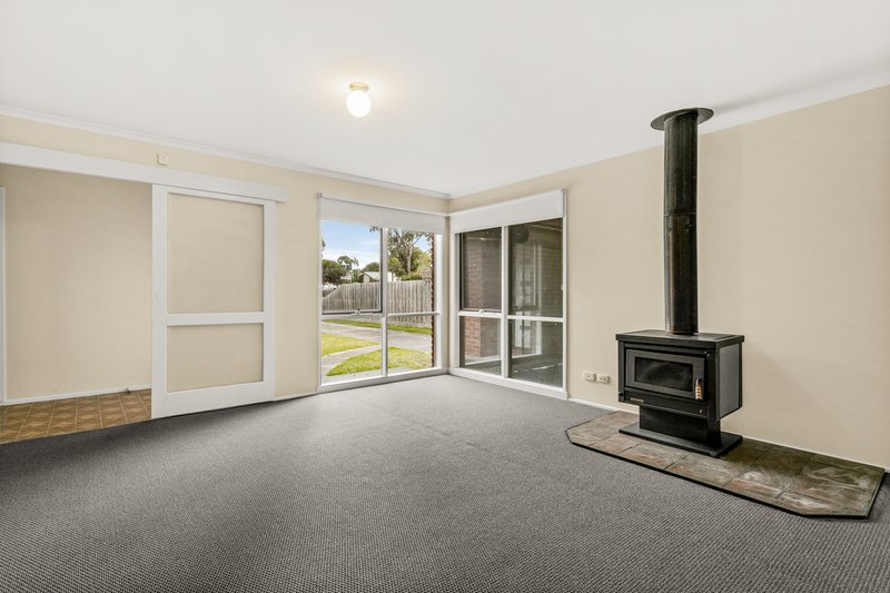 Photo - 16 Howey Road, Pakenham VIC 3810 - Image 2