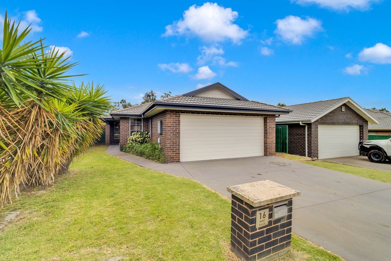 16 Hunt Place, Muswellbrook NSW 2333