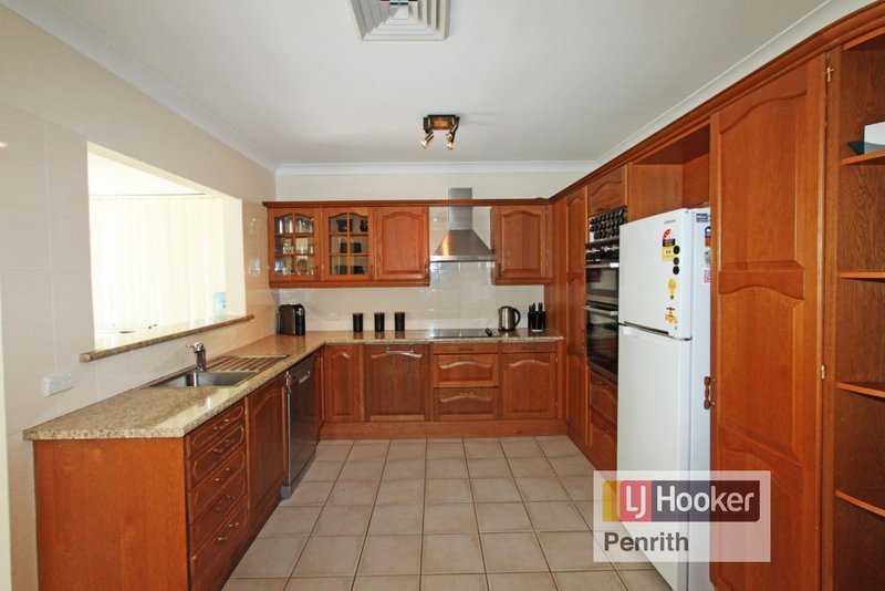 Photo - 16 Huntingdon Parade, Cambridge Gardens NSW 2747 - Image 3