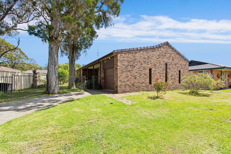 Photo - 16 Huxley Drive, Horsley NSW 2530 - Image 2