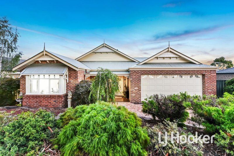 16 Illawarra Way, Pakenham VIC 3810