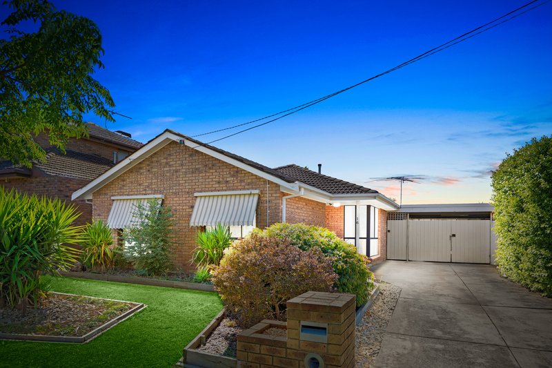 16 Iluka Drive, Werribee VIC 3030