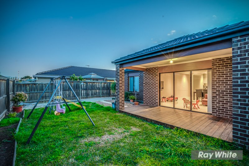 Photo - 16 Impression Avenue, Tarneit VIC 3029 - Image 12