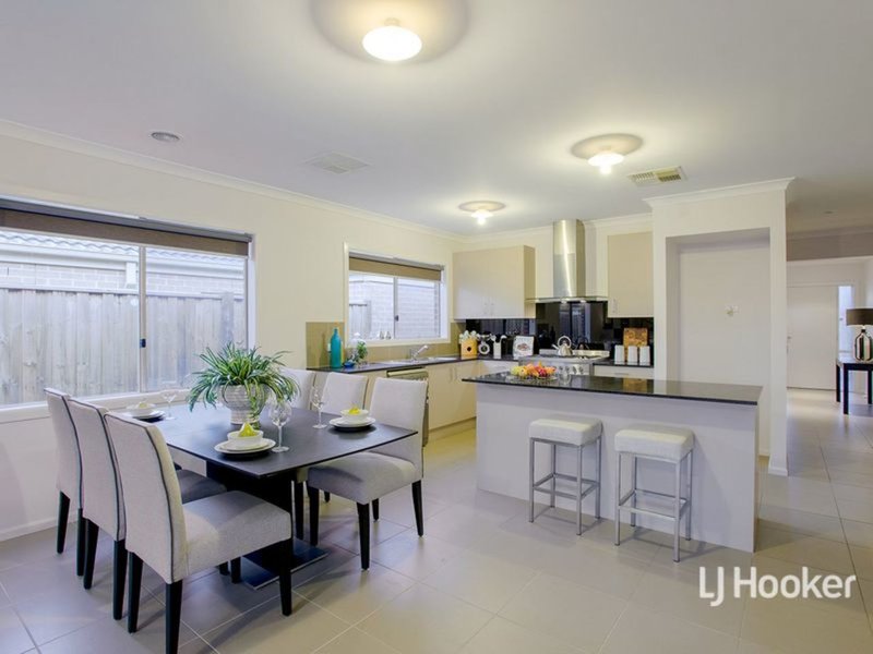 Photo - 16 Ionian Way, Point Cook VIC 3030 - Image 3