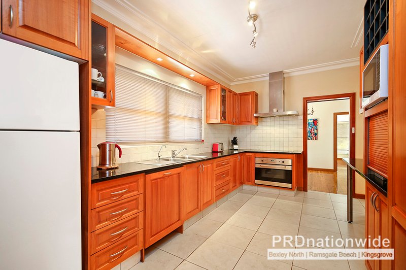 Photo - 16 Irene Crescent, Kingsgrove NSW 2208 - Image 7