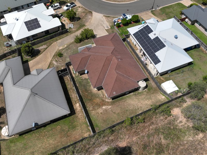 Photo - 16 Iris Road, Kirkwood QLD 4680 - Image 15