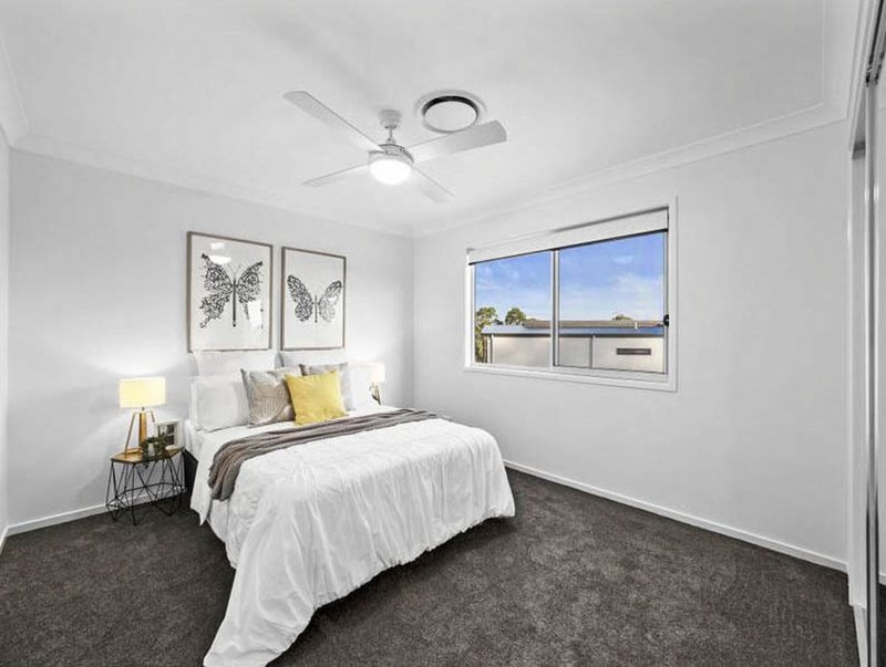 Photo - 16 Ismaeel Circuit, Kuraby QLD 4112 - Image 16