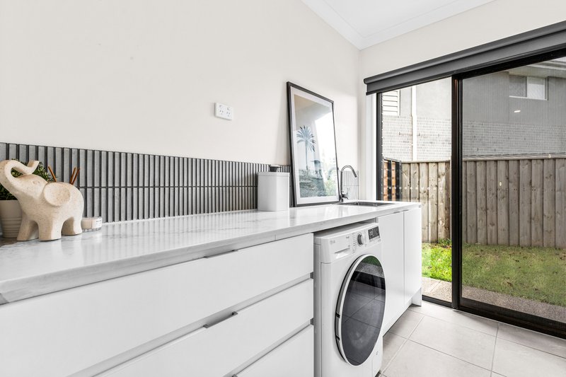 Photo - 16 Ivy Court, Werribee VIC 3030 - Image 3