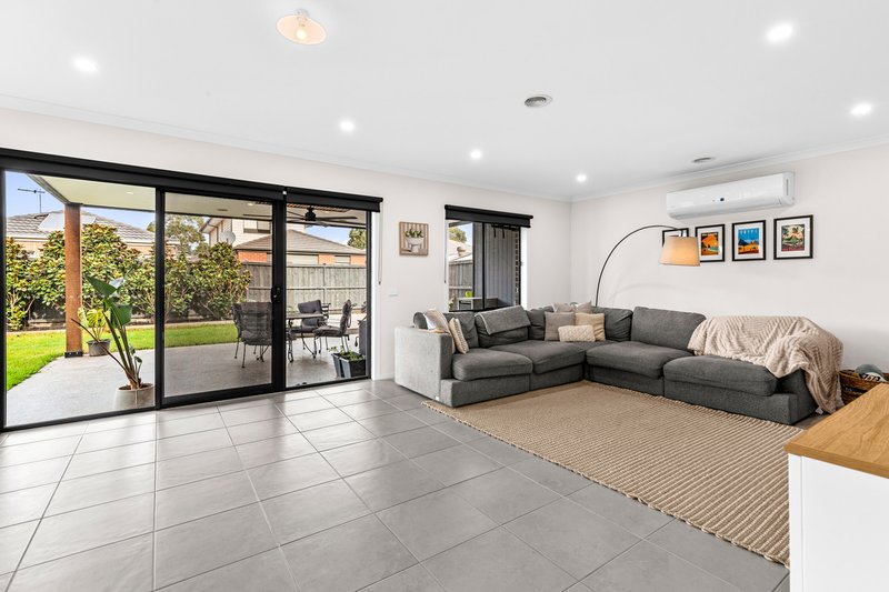 Photo - 16 Ivy Court, Werribee VIC 3030 - Image 8