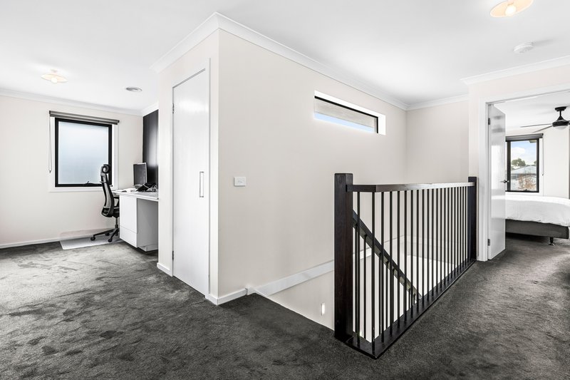 Photo - 16 Ivy Court, Werribee VIC 3030 - Image 12