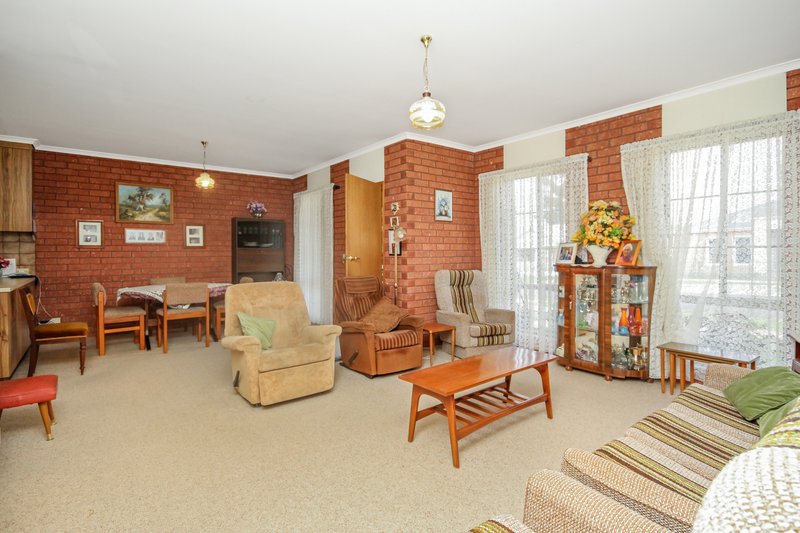 Photo - 16 Ivy Street, Horsham VIC 3400 - Image 4