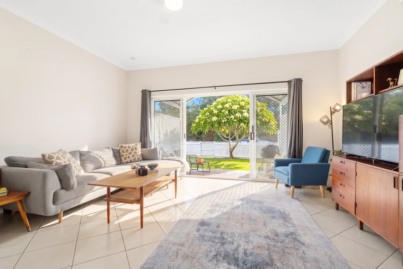 Photo - 1/6 Jabiru Street, Bellara QLD 4507 - Image 2