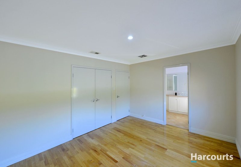 Photo - 16 Jacana Way, Halls Head WA 6210 - Image 15