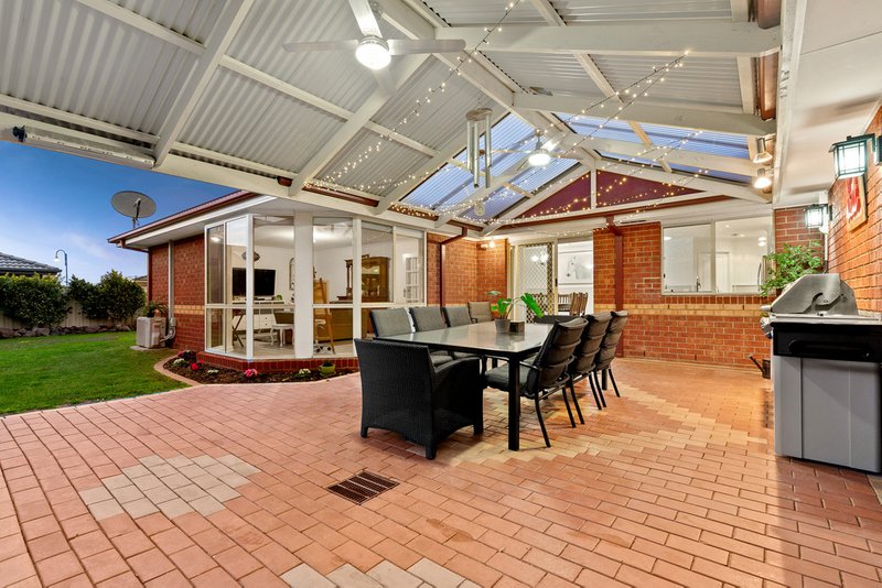 Photo - 16 Jacaranda Way, Pakenham VIC 3810 - Image 16