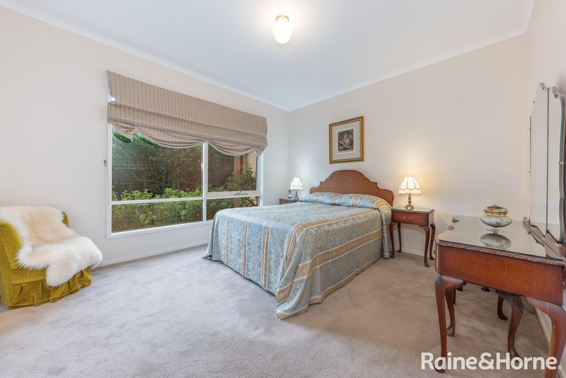 Photo - 16 Jacksons Creek Way, Gisborne VIC 3437 - Image 11