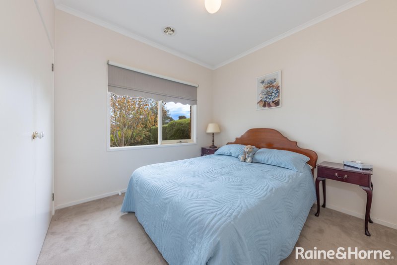 Photo - 16 Jacksons Creek Way, Gisborne VIC 3437 - Image 13