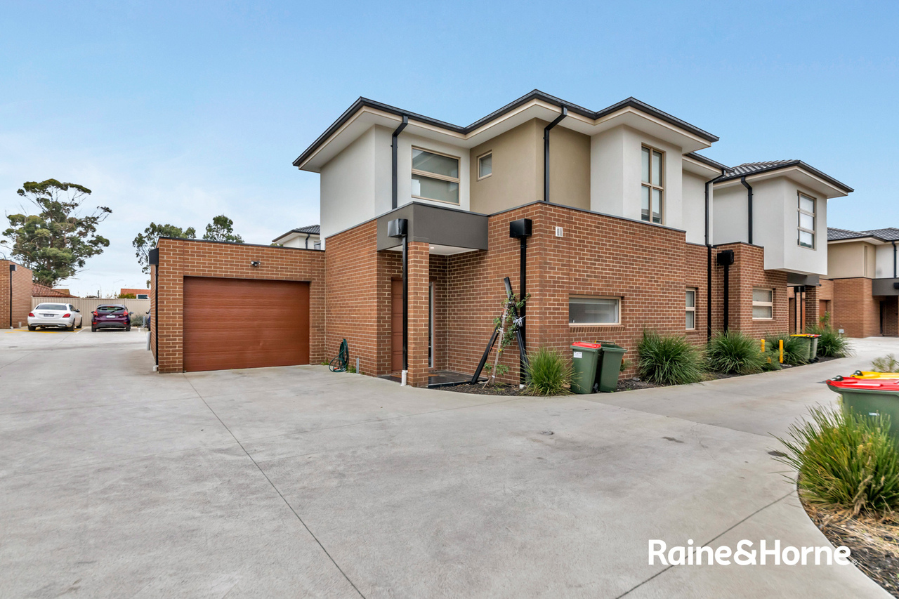 16 JAFFNA PLACE, Springvale South VIC 3172 - Image 1