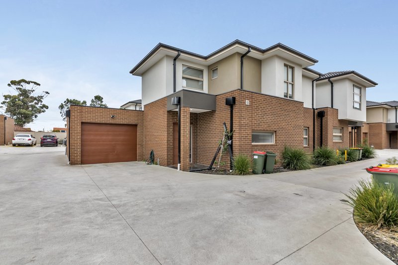 16 Jaffna Place, Springvale South VIC 3172