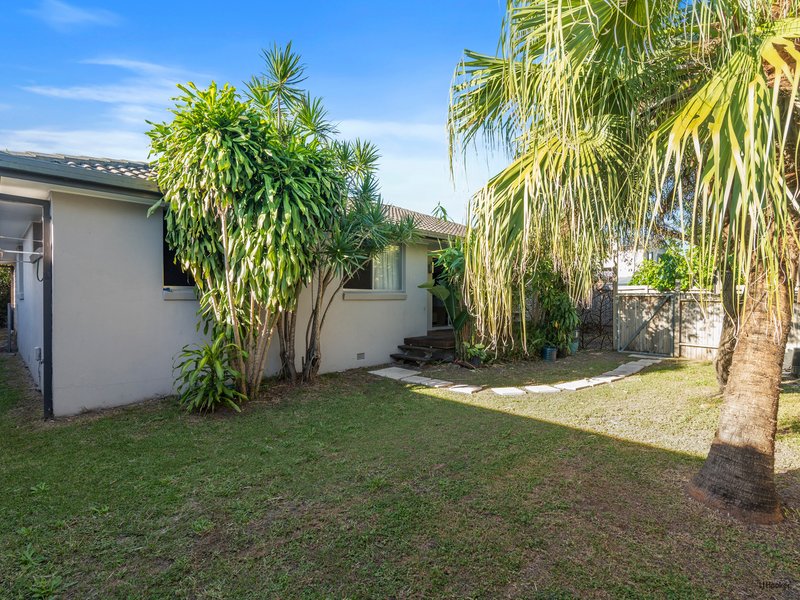 Photo - 16 Jalibah Avenue, Tweed Heads NSW 2485 - Image 5