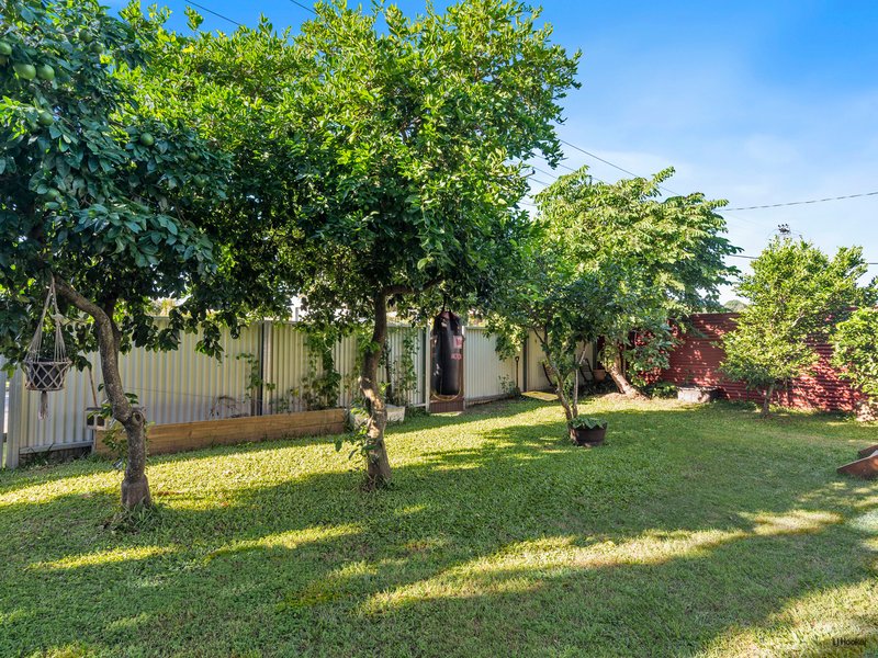 Photo - 16 Jalibah Avenue, Tweed Heads NSW 2485 - Image 17