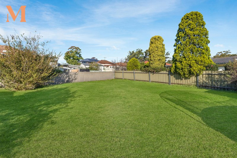 Photo - 16 James Street, Tingira Heights NSW 2290 - Image 11