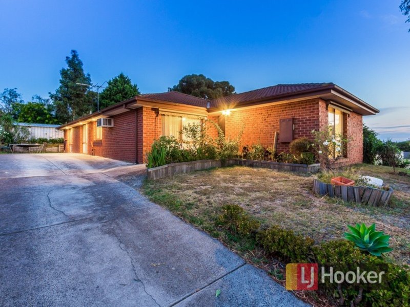 16 James Wyman Place, Hampton Park VIC 3976