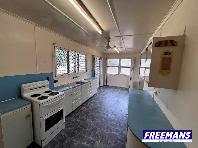 Photo - 16 Jean Street, Kingaroy QLD 4610 - Image 13