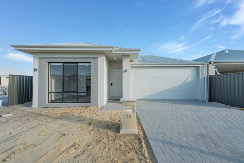 Photo - 16 Jerdacuttup Loop, Brabham WA 6055 - Image 1