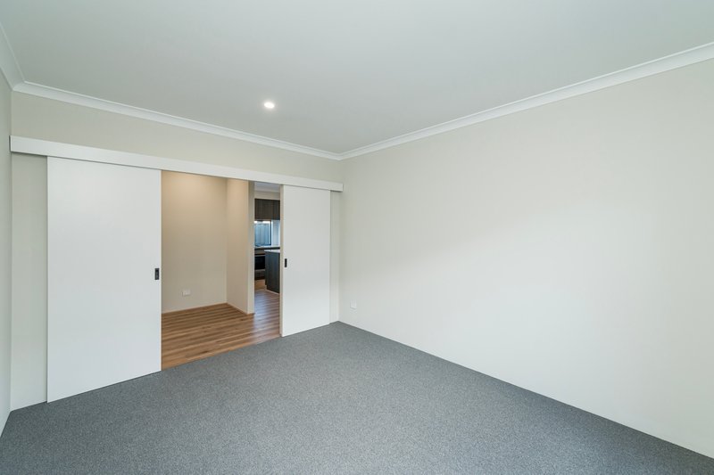 Photo - 16 Jerdacuttup Loop, Brabham WA 6055 - Image 14