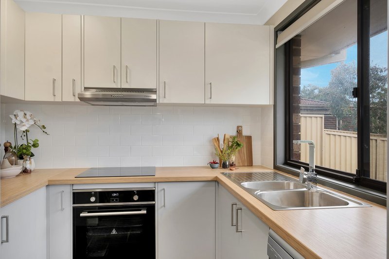 Photo - 16 Jessica Street, Bateau Bay NSW 2261 - Image 3