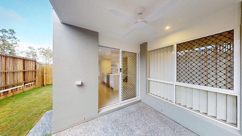 Photo - 16 Jimna Circuit, White Rock QLD 4306 - Image 6