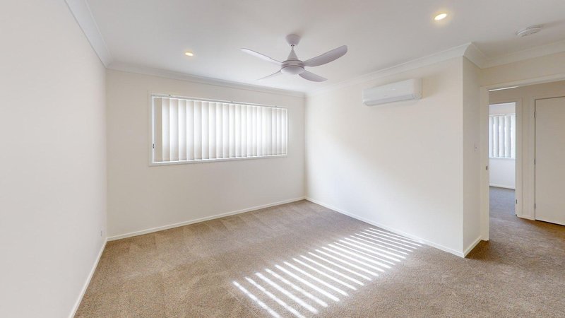 Photo - 16 Jimna Circuit, White Rock QLD 4306 - Image 11