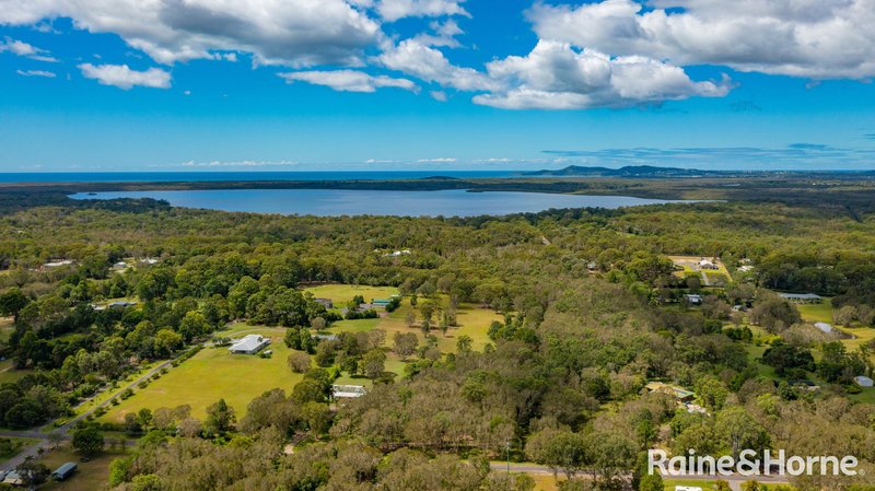 Photo - 16 Jirrima Crescent, Cooroibah QLD 4565 - Image 5