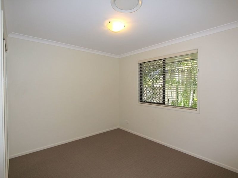 Photo - 16 Joel Ernest Drive, Emerald QLD 4720 - Image 7