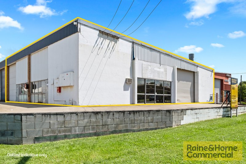 Photo - 1/6 Johnstone Road, Brendale QLD 4500 - Image 1