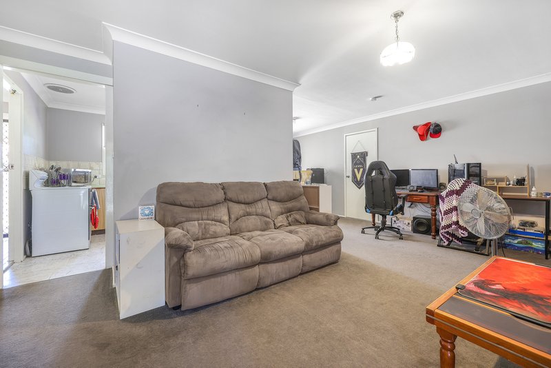 Photo - 16 Joseph Brown Place, Tamworth NSW 2340 - Image 2