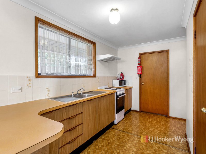 Photo - 1/6 Joyce Avenue, Wyong NSW 2259 - Image 4