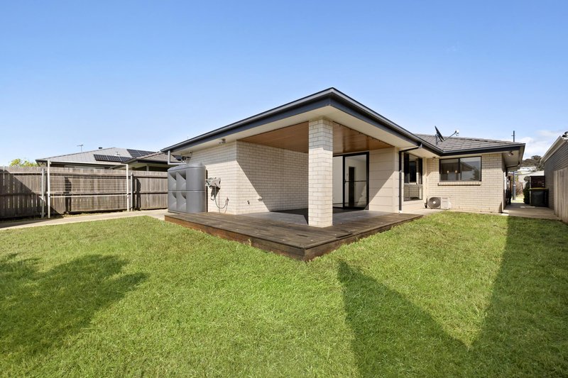 Photo - 16 Jule Knight Street, Casey ACT 2913 - Image 12