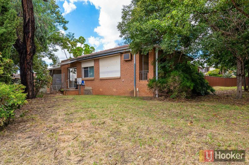 Photo - 16 Kaluga Street, Busby NSW 2168 - Image 4