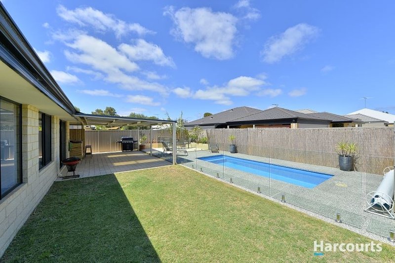 Photo - 16 Karak Road, Wannanup WA 6210 - Image 11