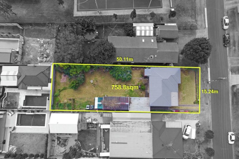 Photo - 16 Karani Avenue, Guildford NSW 2161 - Image 3